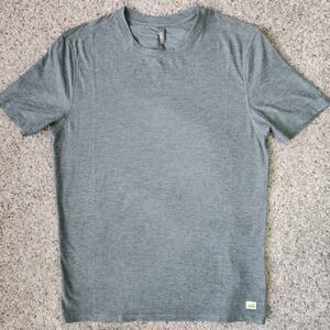 Vuori Strato Tech Tee Mens Size S Charcoal Grey Heather Performance Shirt NWOT